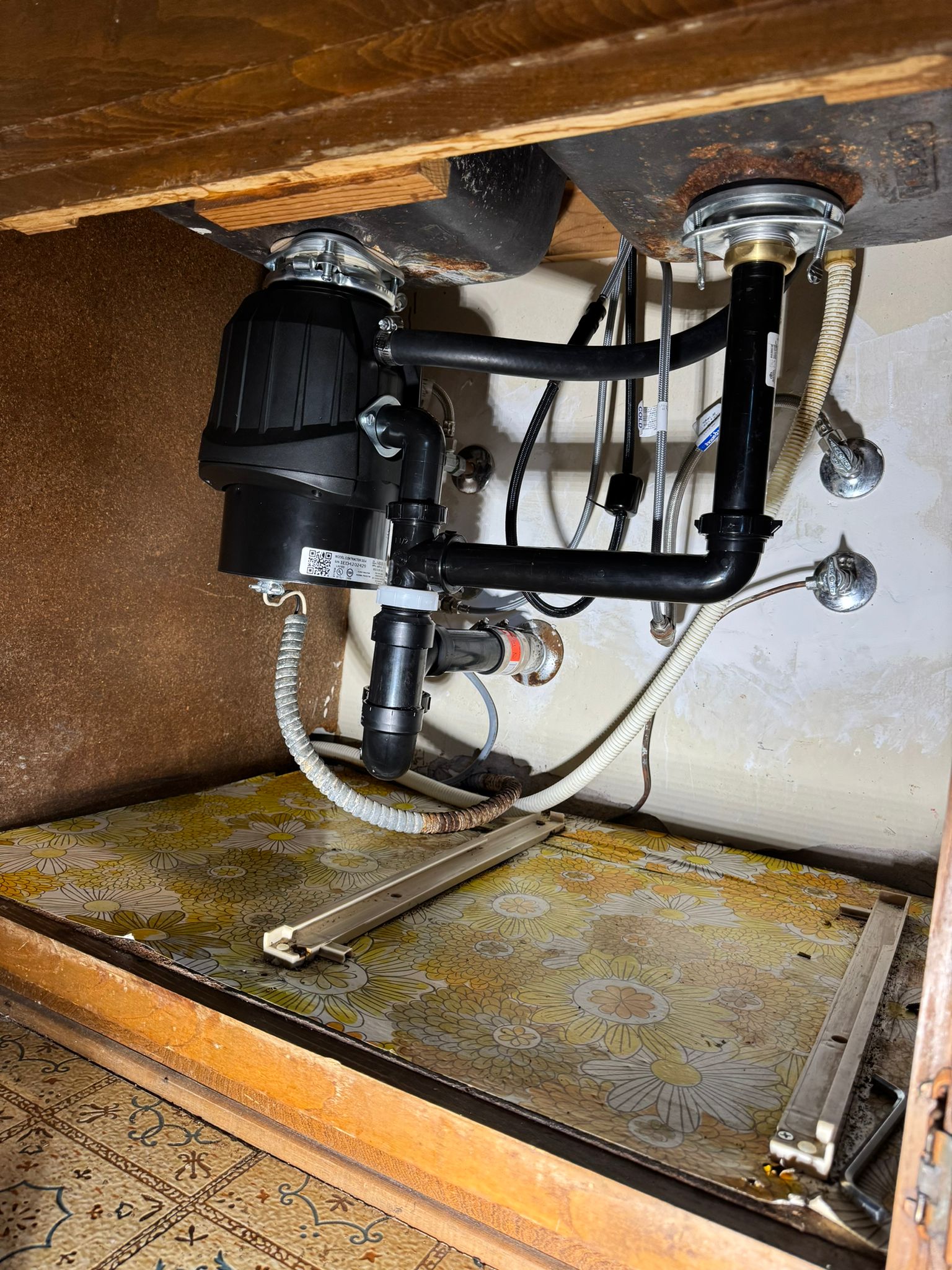 kitchen-sink-pipe-leaking-solution-near-los-angeles-california