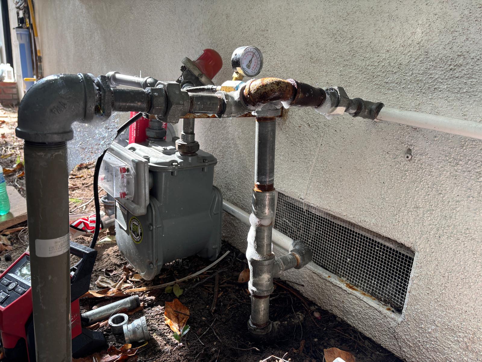 Gas leak repair Irvine Ave Studio City