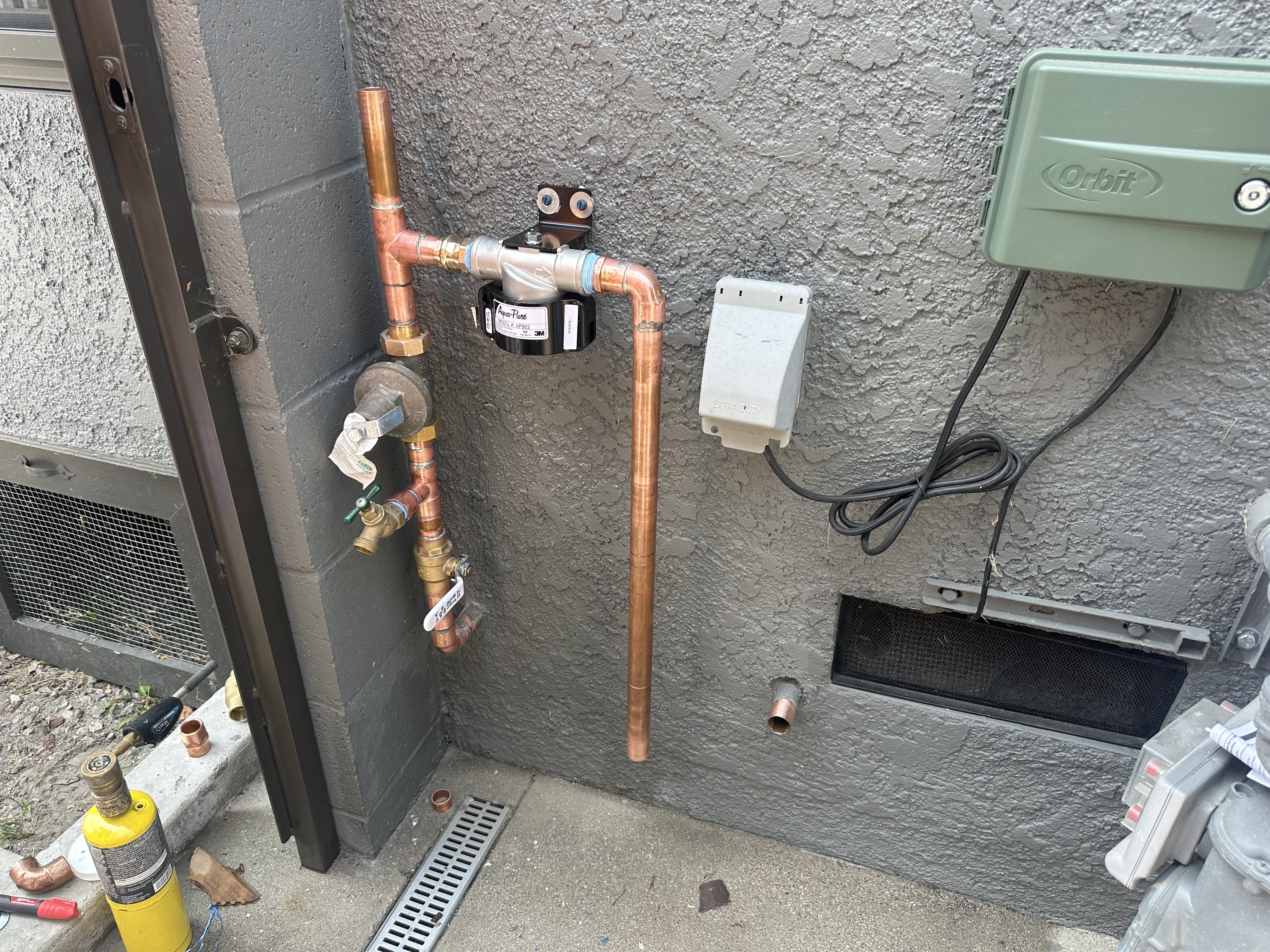 Whole house water filtration system installation Los Angeles, CA