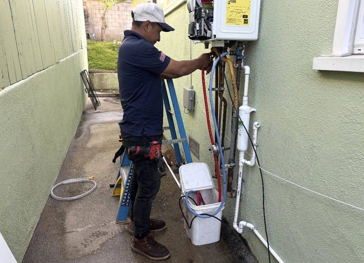 tankless-water-heater-installation-los-angeles-247-rooter-service